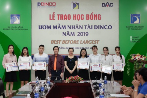 DINCO E&C TRAO HỌC BỔNG ƯƠM MẦM NHÂN TÀI 2019 VỚI TỔNG GIÁ TRỊ 70.000.000 ĐỒNG.